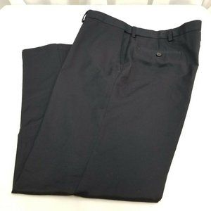 Haggar Mens Dress Pants 42X32 Black Straight Leg Flat Front Slash pockets Career